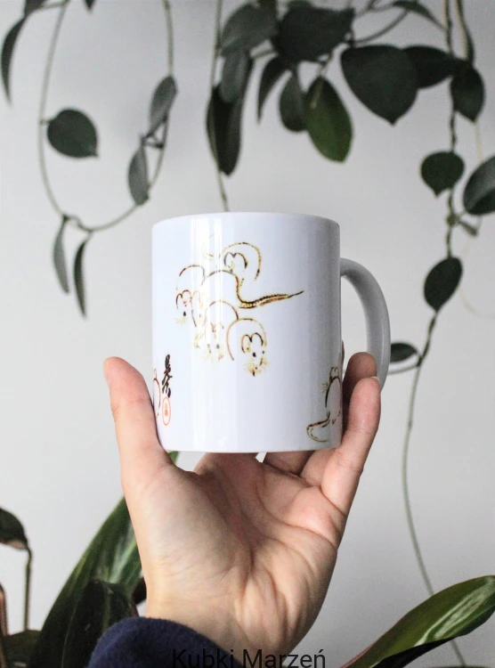 Ceramiczny kubek z japońską grafiką myszy
