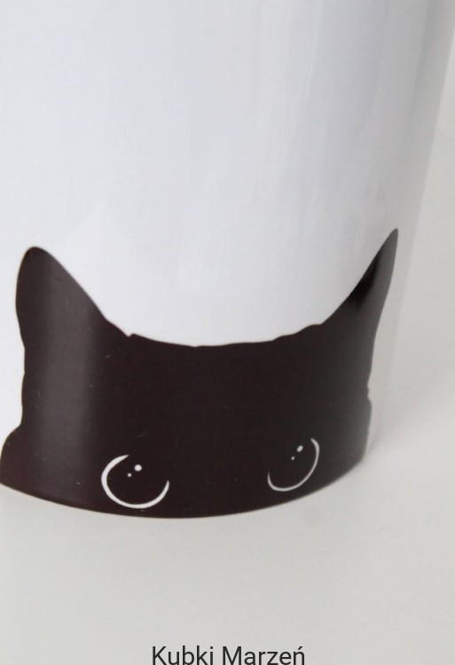 Kubek „Czarny Kot patrzy” – minimalistyczny kubek z kocim motywem, 330ml