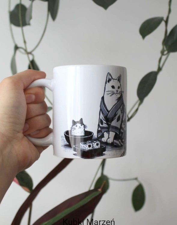 Kubek z kotkiem w kimonie 330 ml – japoński styl, sushi i kawaii design