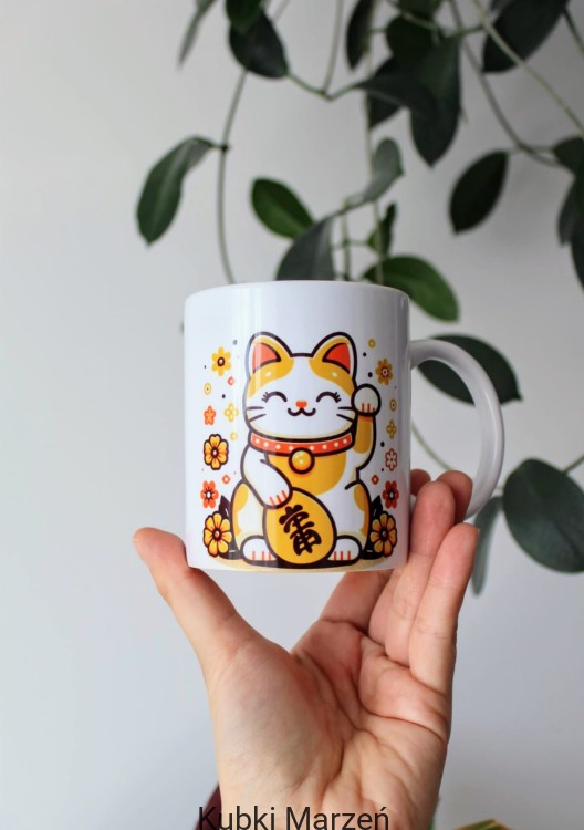 Kubek z motywem Maneki Neko – japońskiego kota szczęścia, 330 ml