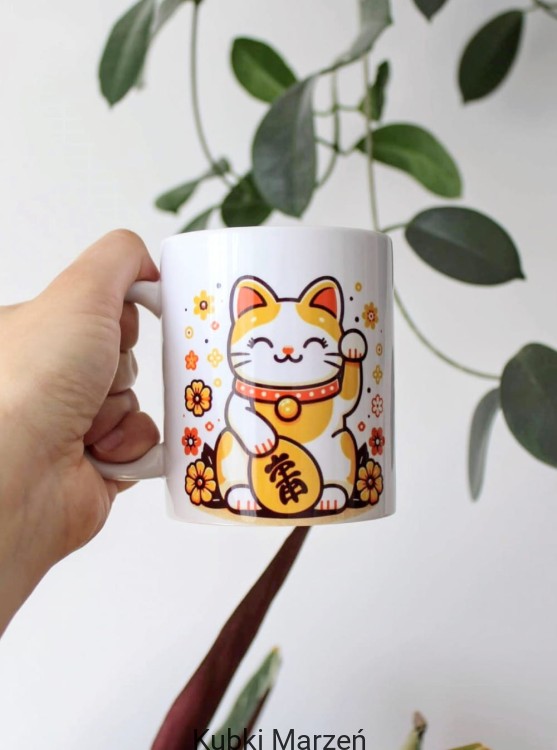 Kubek z motywem Maneki Neko – japońskiego kota szczęścia, 330 ml